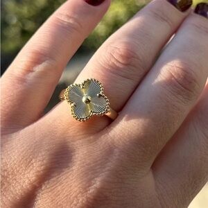 Clover Ring Alhambra Inspired 18k gold played
